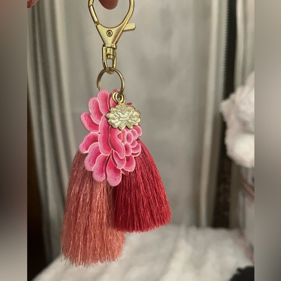 Papaya Madame Twin Tassel Clip - Picture 2 of 5